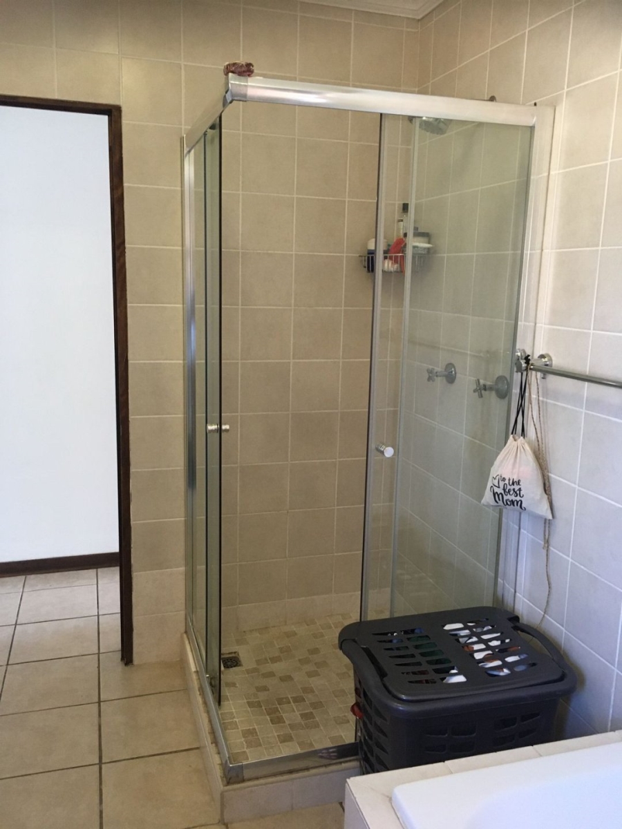 2 Bedroom Property for Sale in Vredenhof Sh Free State